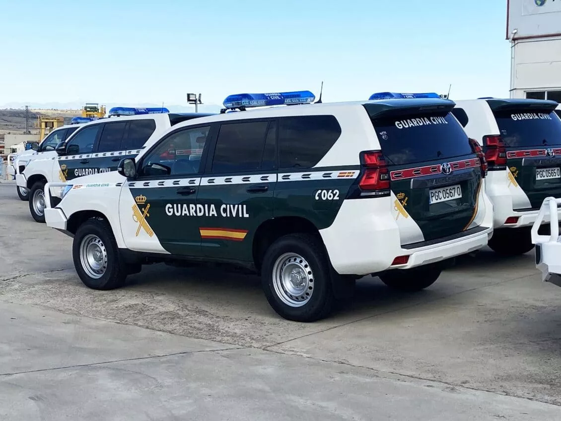 Toyota-Land-Cruiser-Guardia-Civil-4-1130x848
