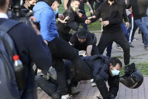 agresion policia vallecas