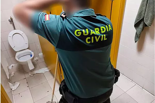 C930CC6A-F6D8-4124-91D5-2E7A138F7733