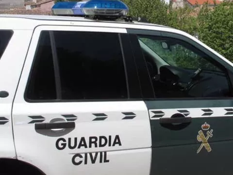 16FCB9C4-8049-4BBF-9C25-045590FFCE70