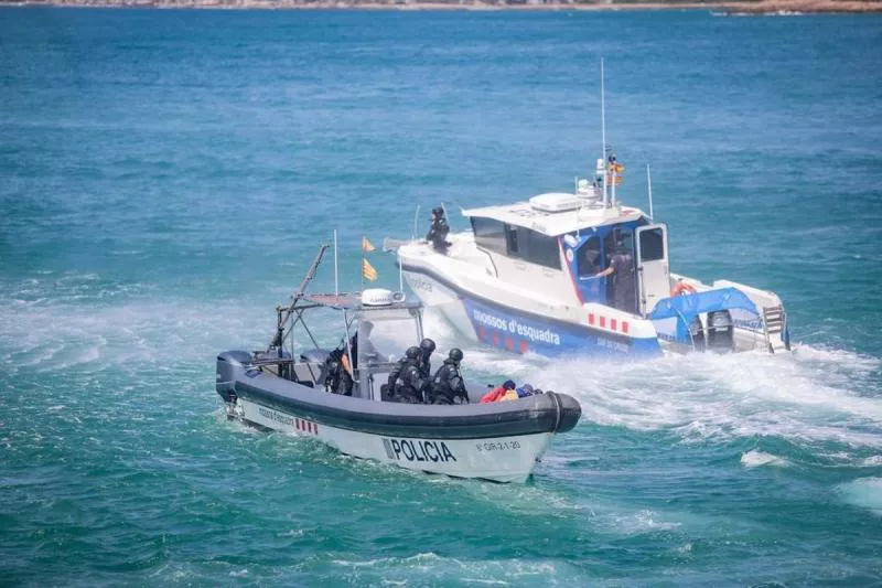 64E2E461-33A8-4A92-9578-5F7CD3F8CC71