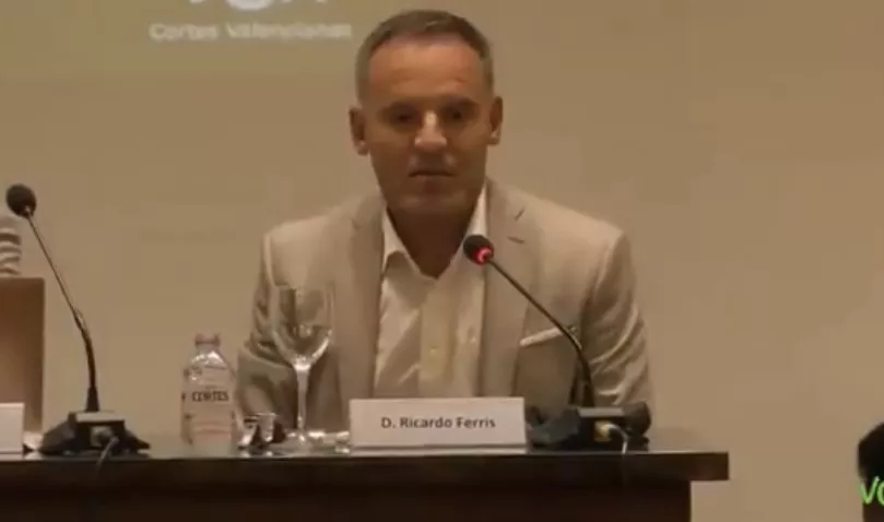 6DD5F19B-CAB5-4E72-B988-7460D40434BC