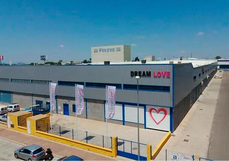 Dreamlove-fachada-carmona