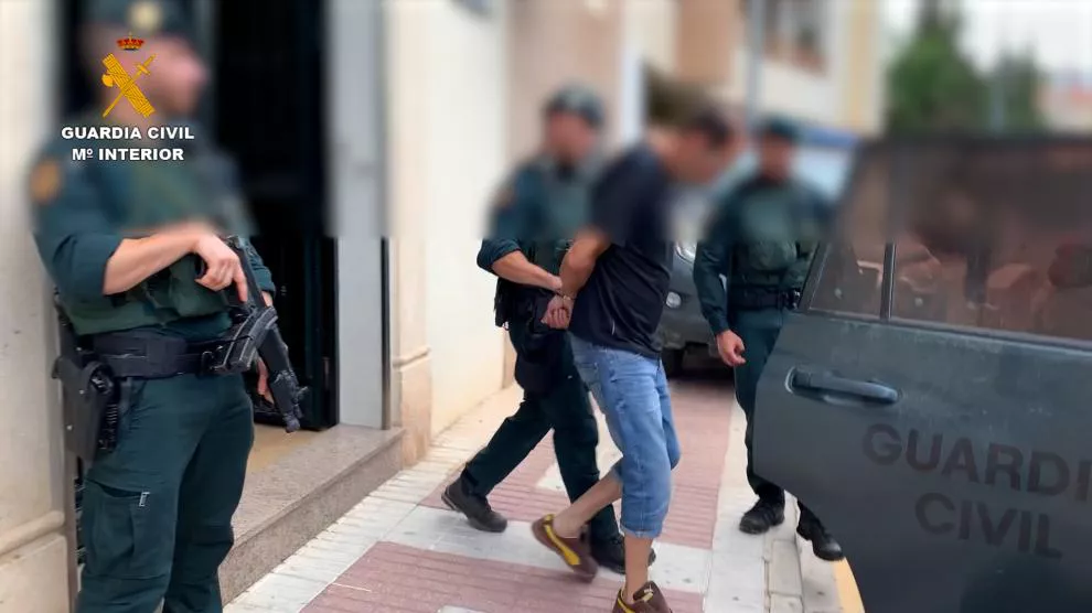 la-guardia-civil-detiene-a-cinco-personas-por-asesinar-en-cadiz-a-un-ciudadano-holandes