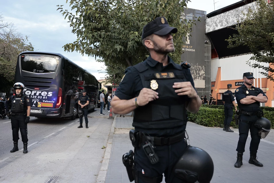 policia-valencia-antibalas
