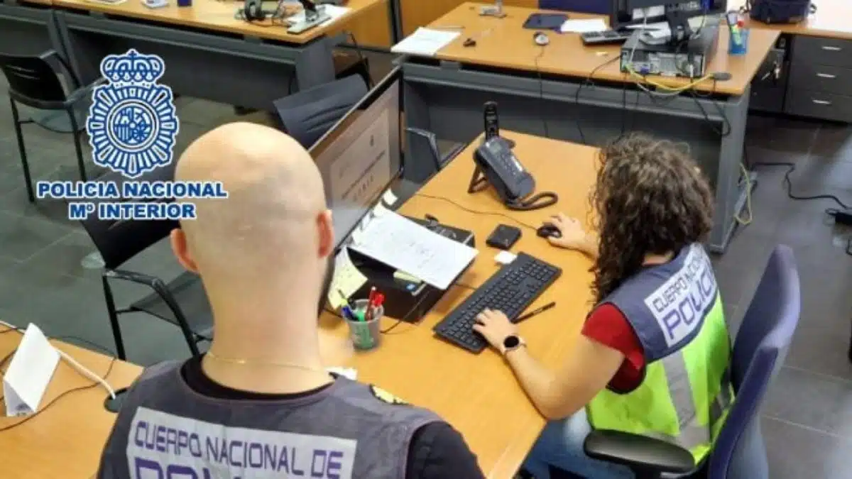 policia-investigando