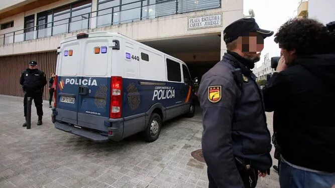 Policias-nacionales-juzgados-Hermanas