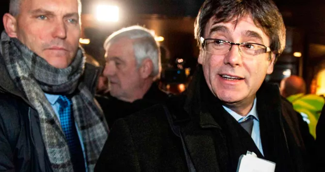 906CE7E6-5AB4-43CC-B1ED-FF4F5DF1A52B