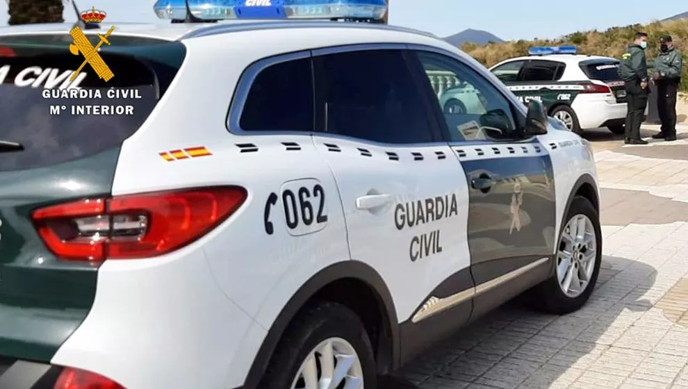 coche-guardiacivil