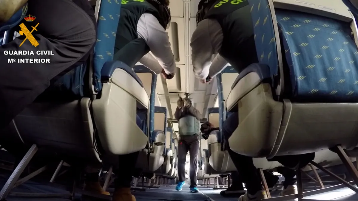 unidad-nacional-de-escoltas-de-seguridad-en-vuelo