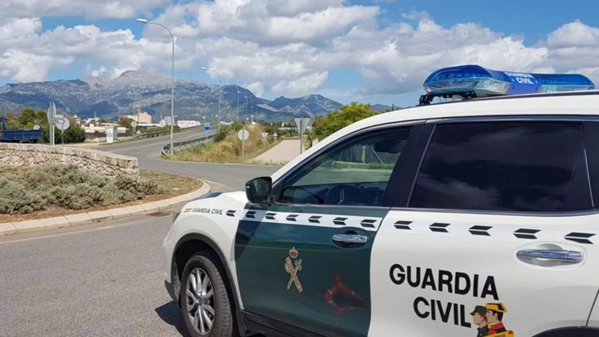 guardiacivil-cochepatrulla